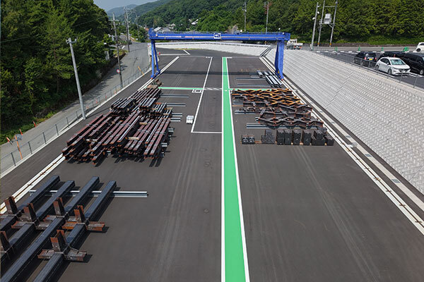福山工場 製品ストックヤードの写真